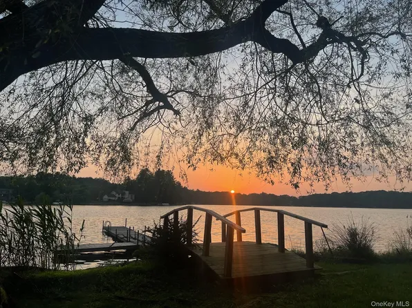 61 Lake Shore Drive E, Rock Hill, NY 12775