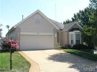 1157 Oak Knoll Manor Ct, Saint Louis, MO