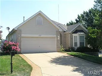 1157 Oak Knoll Manor Ct photo 1