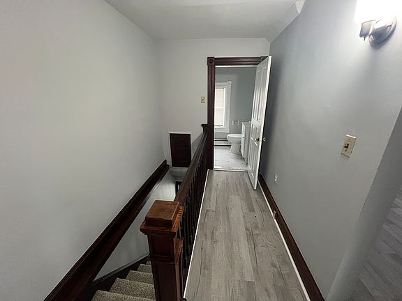 5th image of 209 Monument Ave #C