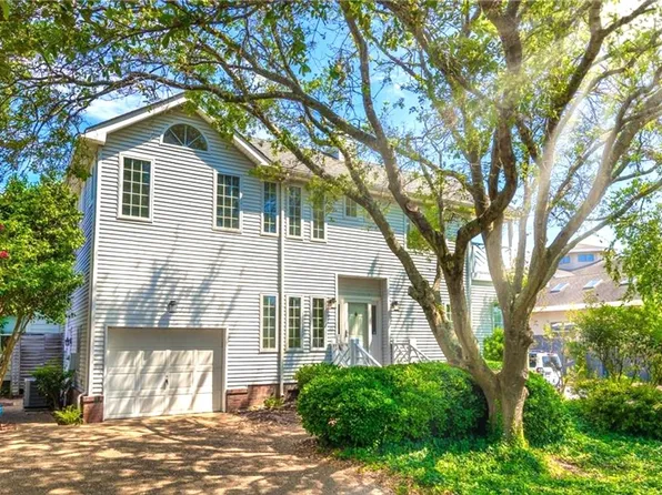 205 62nd St, Virginia Beach, VA 23451