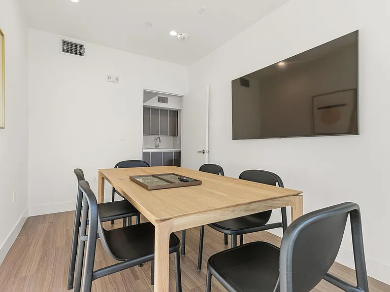 Coliving Unit - Dining Room Setup