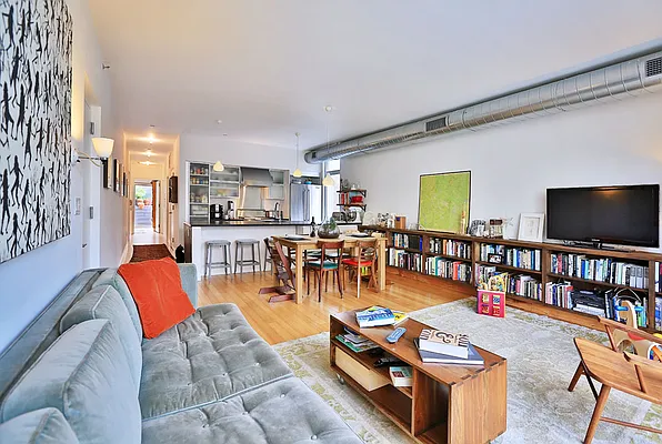 Sold by The InHouse Group | media 3