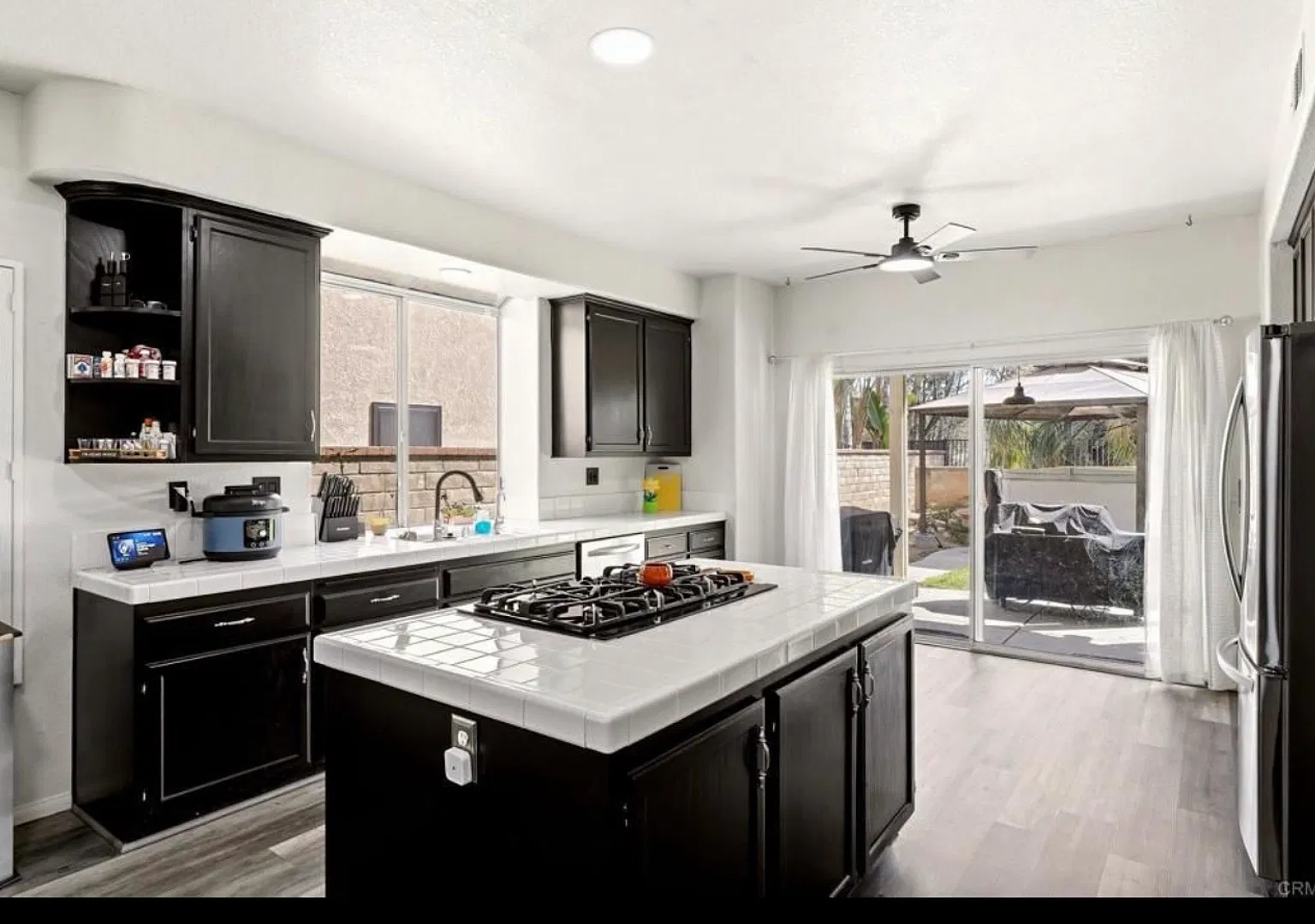 Beautiful 4-bedroom, 3-bathroom home for rent in Temecula! — Photo 4