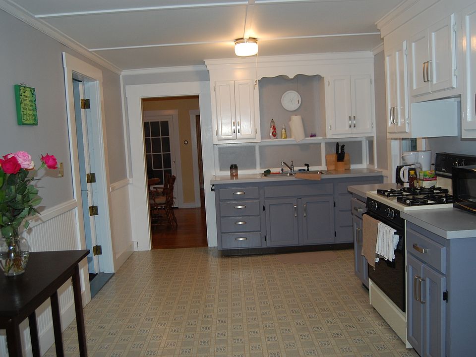 Enormous kitchen.