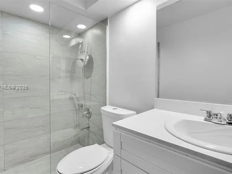 14780 SW 139th Ct — Photo 37