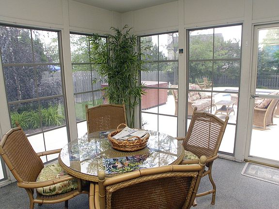 Sunroom towards Pool 
