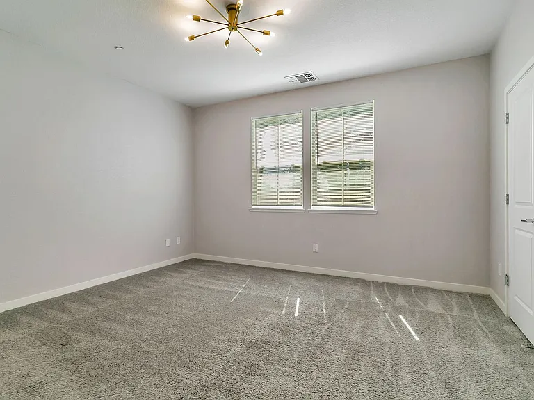 1543 Rucker Pl — Photo 10