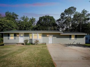 309 Lagrange St, Grantville, GA 30220