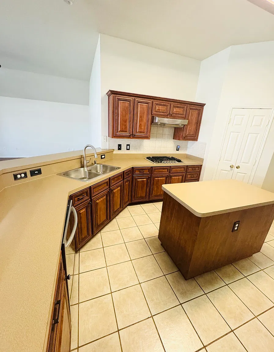 Beautiful Home For Lease In Rockwall! — Photo 4