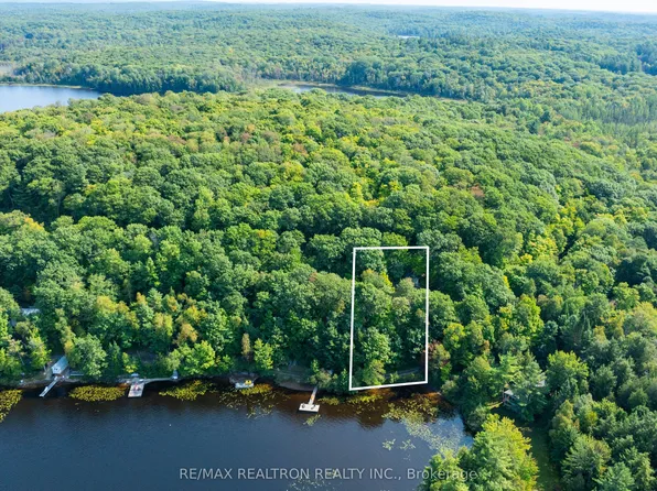 1030 McCabe Rd, Lake Of Bays, ON P0B 1A0