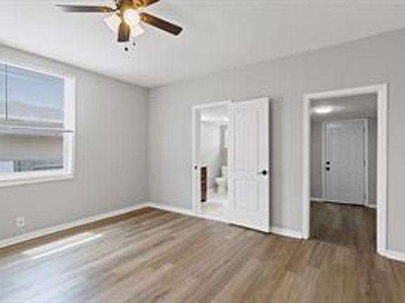 3rd image of 2406 E Clark St #A
