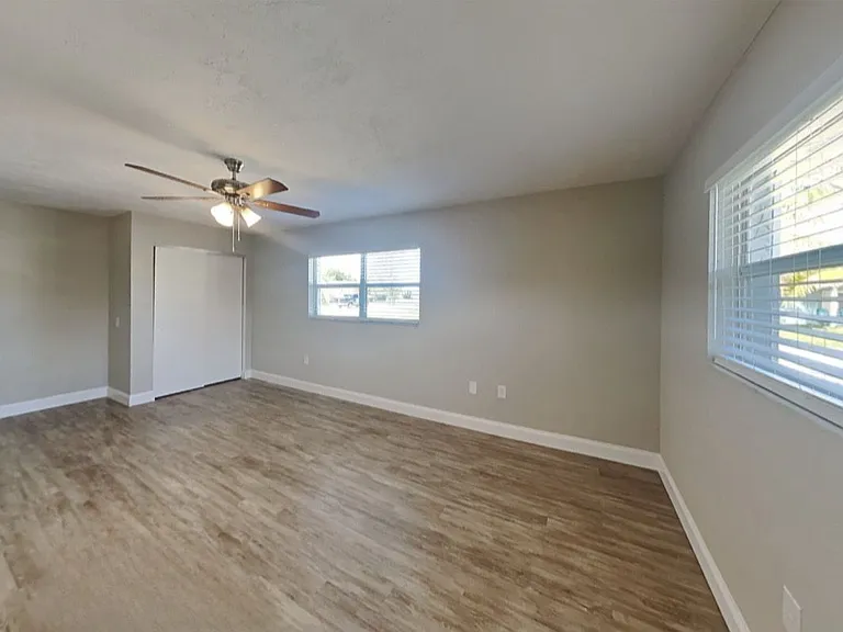 9005 Glen Moor Ln — Photo 13