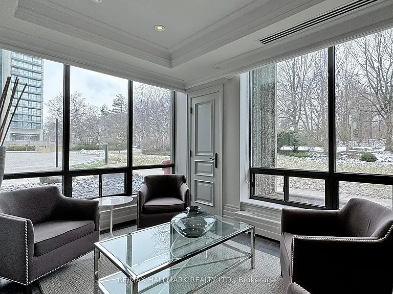 619 Avenue Rd #201 — Photo 36