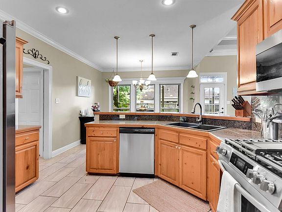 5th image of 37177 Heritage Ct