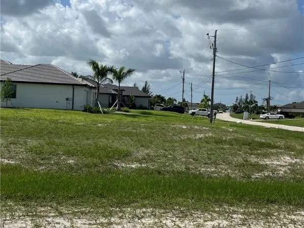 3232 NW 21st St, Cape Coral, FL 33993