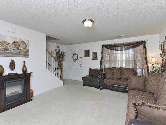 4th image of 279 Blythe Creek Dr