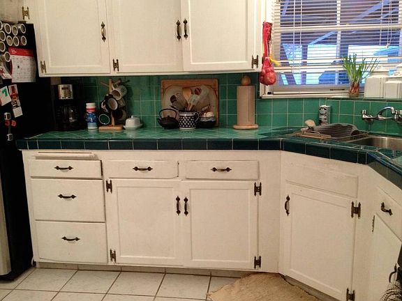 4th image of 2043 Midvale Dr