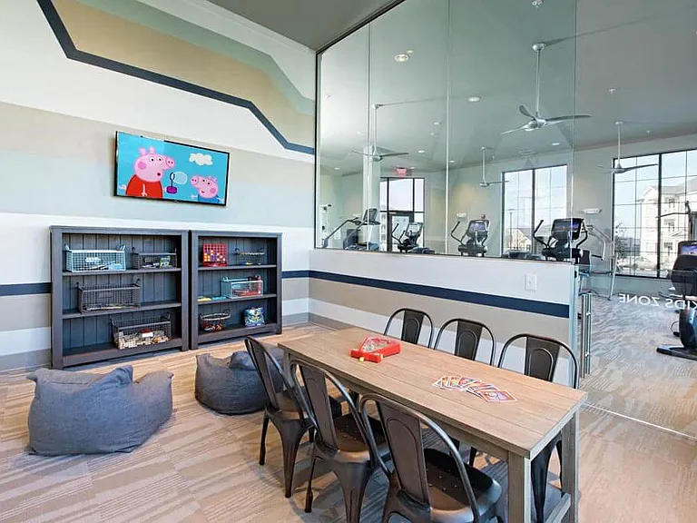 Avia Luxury Apartments — Photo 14