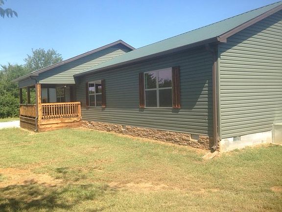2nd image of 920 Twin Oak Dr