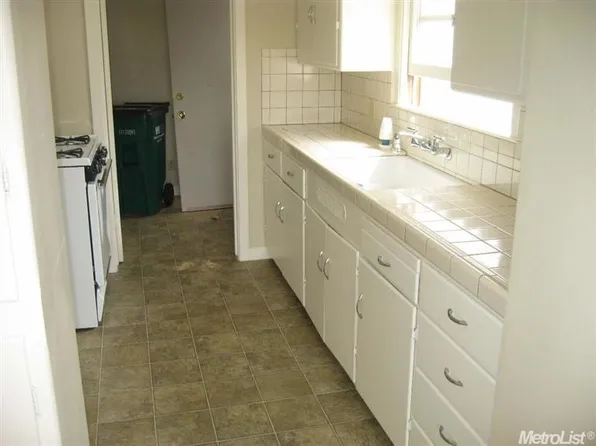207 E Adams St, Stockton, CA 95204