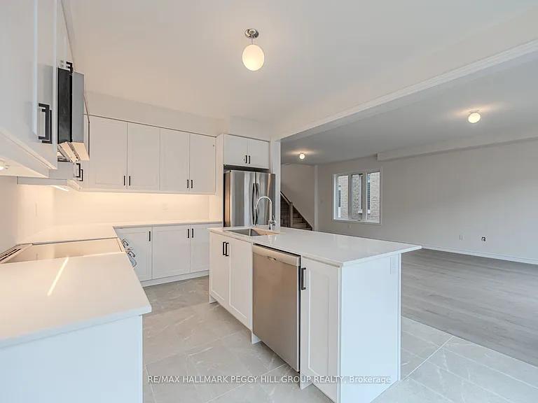 14 Tamworth Ter #1 — Photo 4