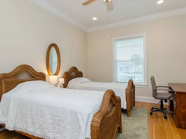 517 Anchor Way — Photo 31