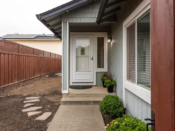 102 Pinewood Court, Cotati, CA 94931