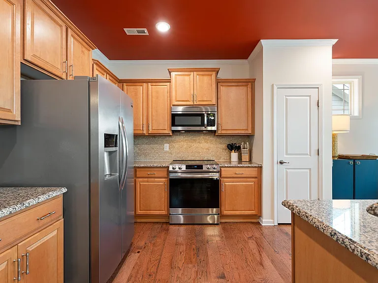 2081 Great Ridge Pkwy — Photo 14