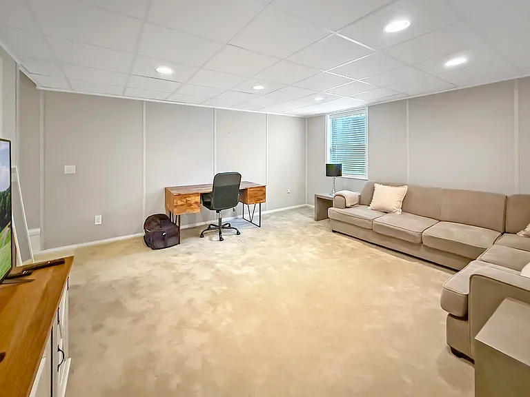 31 Highland Rd — Photo 14