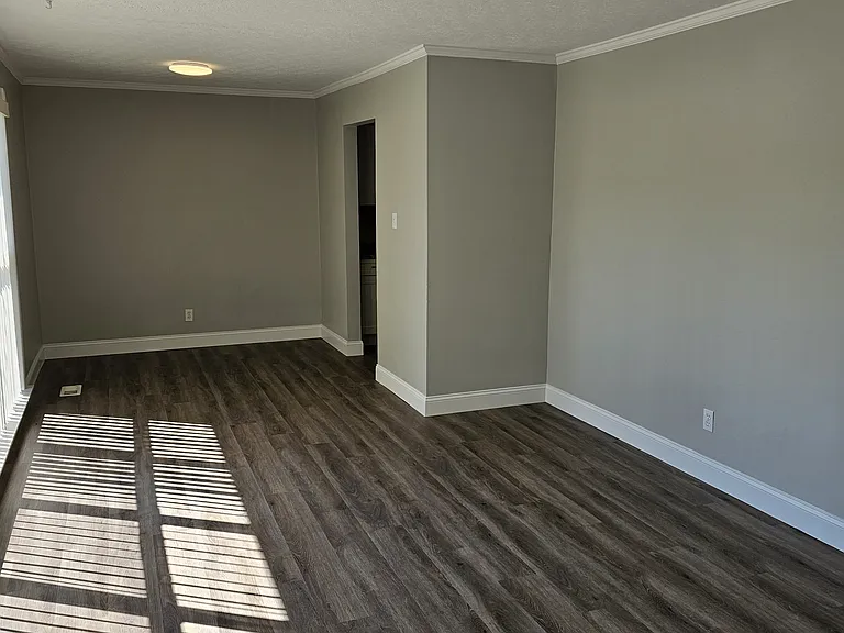 117 Alger Rd — Photo 8