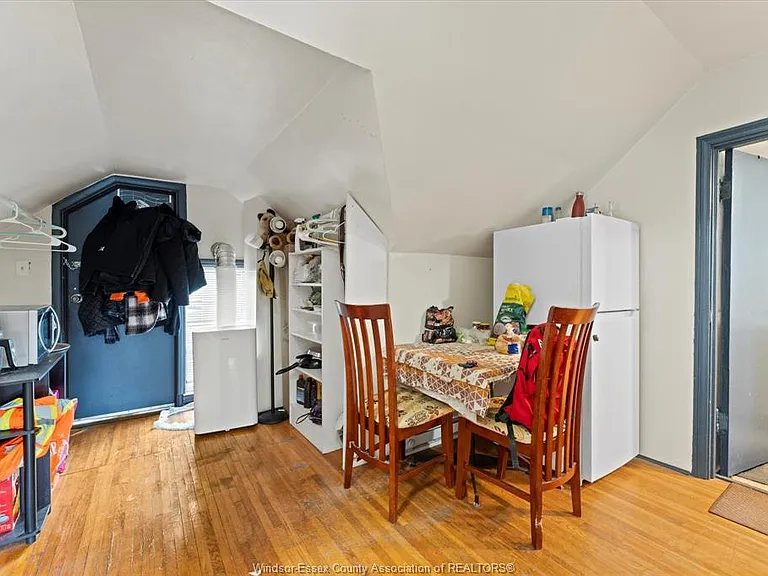 3060 Sandwich St #1 — Photo 22