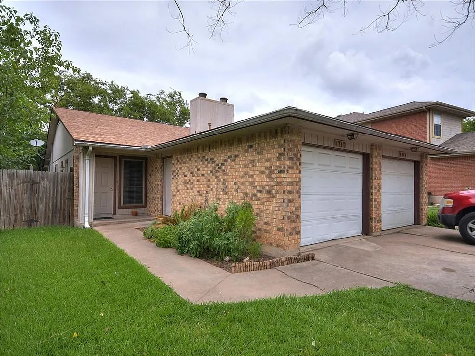 1714 Rawhide Loop