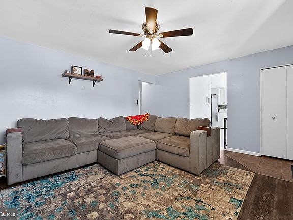 5th image of 1090 Notley Ct