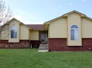 1910 N Covington Ct, Wichita, KS 67212