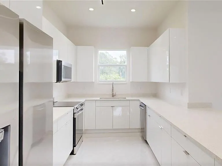 6048 Stratton Rd — Photo 12