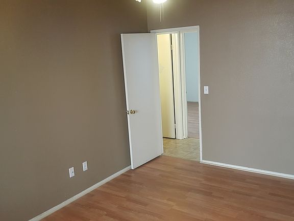 5th image of 12795 1st Ave