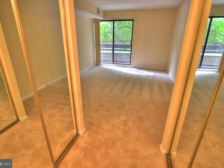 2110 Green Watch Way #11/200A — Photo 37
