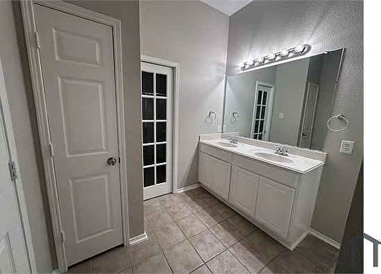 921 Bowie Dr — Photo 10