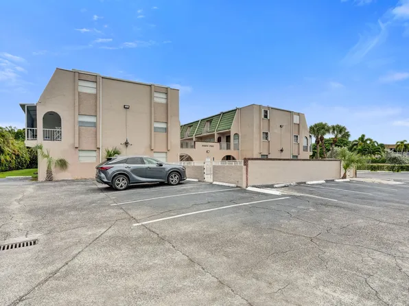 1100 SE 4th Avenue #5, Deerfield Beach, FL 33441