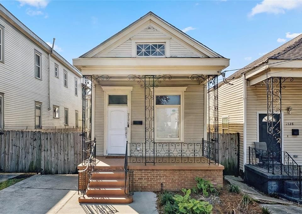 1st image of 2126 Franklin Ave