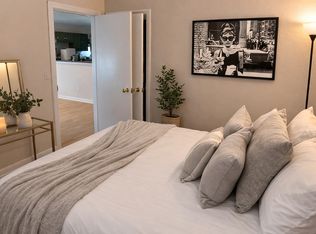 19 C St, Westport, MA 02790