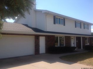 3048 Huntington Dr, Dubuque, IA 52001
