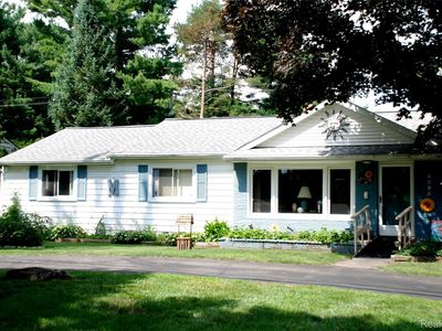 2615 Ormond Rd, White Lake, MI, 48383