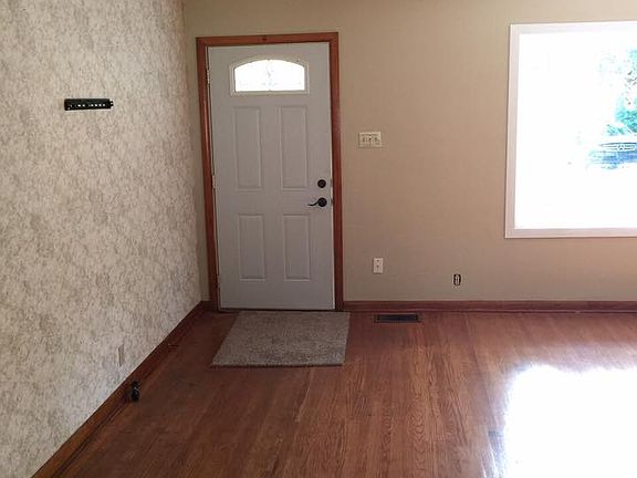 4th image of 7011 Camden St