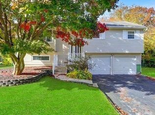 40 Ruland Rd, Selden, NY 11784