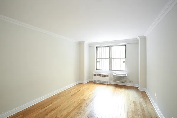 Rented by Stonehenge NYC LLC | media 5