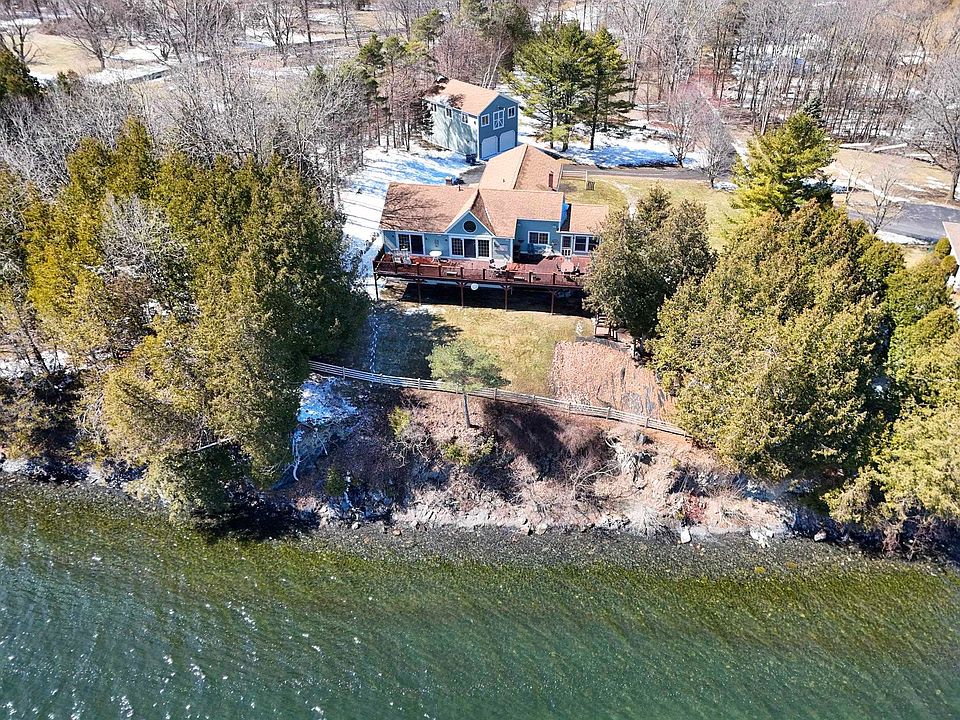 1st image of 25 Cavendish Cove