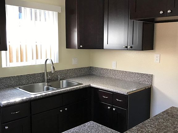 2nd image of 2551 Ulric St
