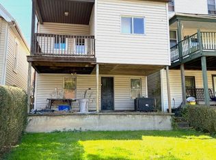819 Vermont Ave, Glassport, PA